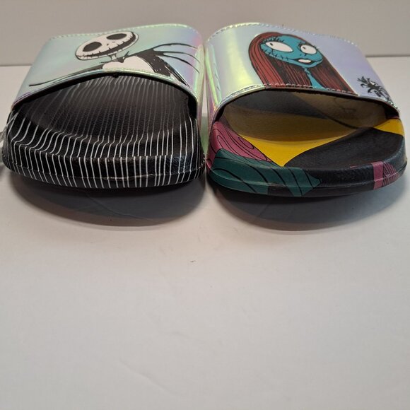 NWT Disney Nightmare Before Christmas Slides Sz 8 Jack & Sally Holographic Strap - Picture 9 of 10